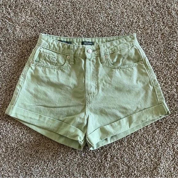 🚨Wild Fable Green Checker Highest Rise Mom Shorts Womens 2 Cuffed Skater Grunge - Picture 3 of 14
